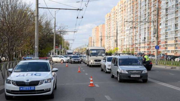 На въездах в Краснодар утром 17 апреля проверили около 7 тыс. автомобилей