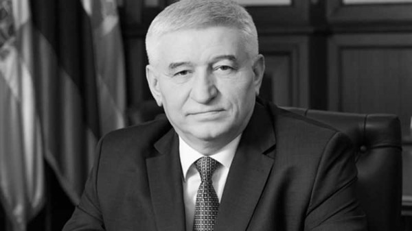 Евгений Первышов выразил соболезнование в связи со смертью главы Ставрополя Евгений Первышов выразил соболезнование в связи со смертью главы Ставрополя