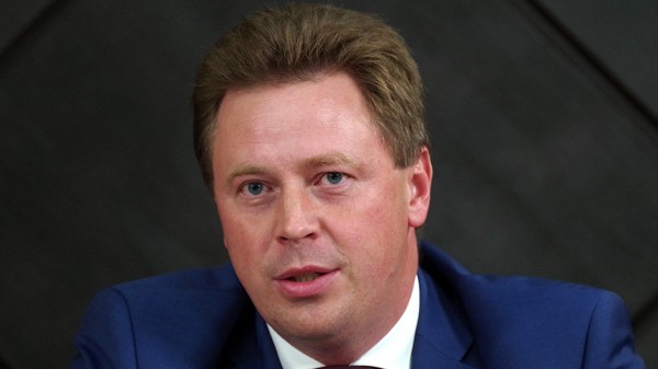 Поплатился за хамство: замглавы Минпромторга уволен Поплатился за хамство: замглавы Минпромторга уволен