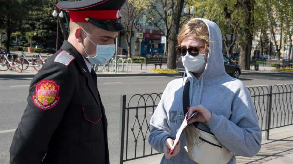 В Краснодаре мобильные группы патрулируют почти 100 пешеходных маршрутов