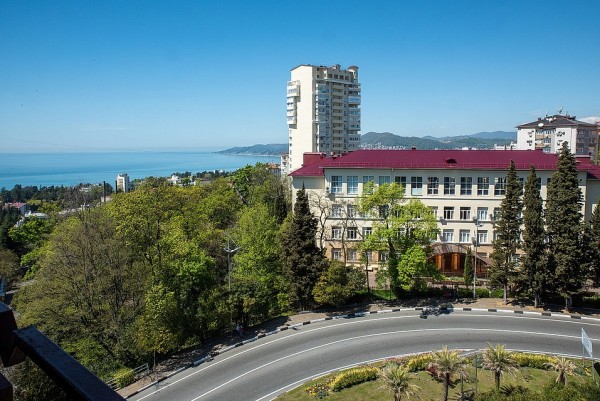 «Колокол против коронавируса»: В храмах Сочи на Пасху трезвонили «во вся» «Колокол против коронавируса»: В храмах Сочи на Пасху трезвонили «во вся»