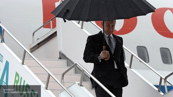 Умер личный пилот Владимира Путина