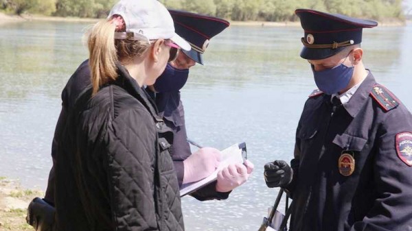 Субботний патруль: в Краснодаре мобильные группы выписали штрафы отдыхавшим на берегах водоёмов