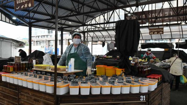 На Сенном рынке Краснодара заработала продуктовая ярмарка На Сенном рынке Краснодара заработала продуктовая ярмарка