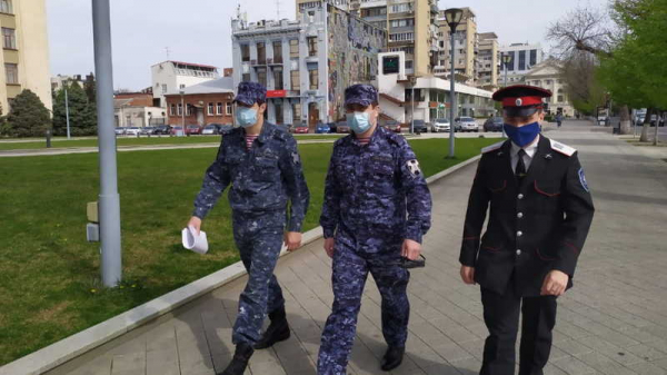 Мобильные группы самоконтроля патрулируют 90 пешеходных маршрутов в Краснодаре