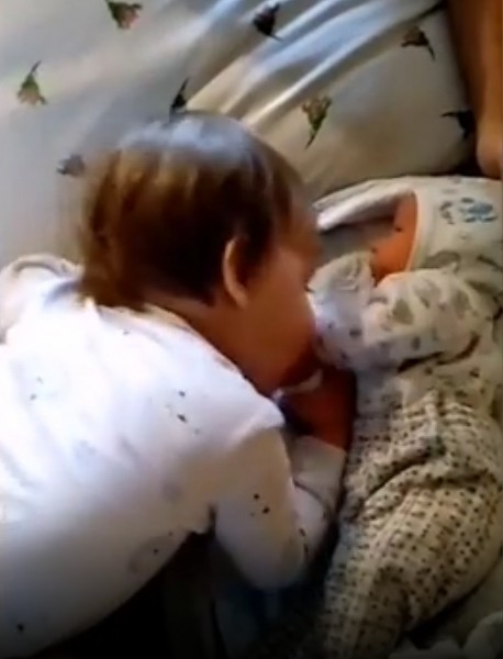 &laquo;Инфекцию подхватила в магазине&raquo;: Заразившаяся коронавирусом женщина родила здорового мальчика в Адыгее