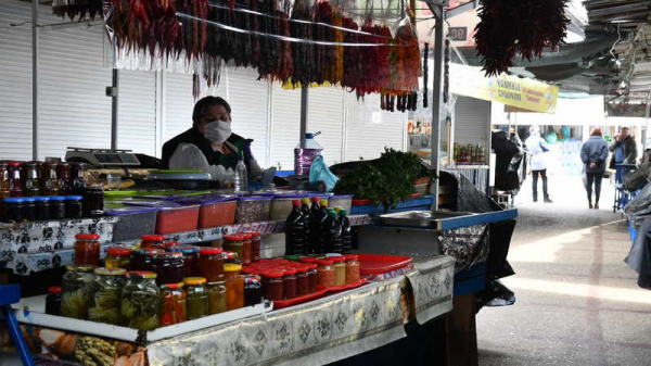 На Сенном рынке Краснодара заработала продуктовая ярмарка На Сенном рынке Краснодара заработала продуктовая ярмарка