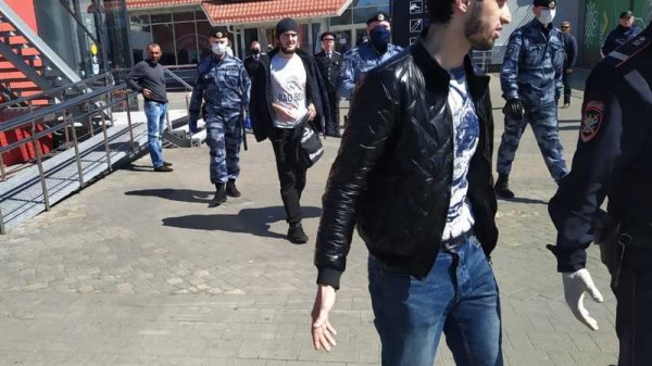 Пятеро прилетевших рейсом &laquo;Санкт-Петербург &mdash; Краснодар&raquo; пассажиров отправлены в обсерватор