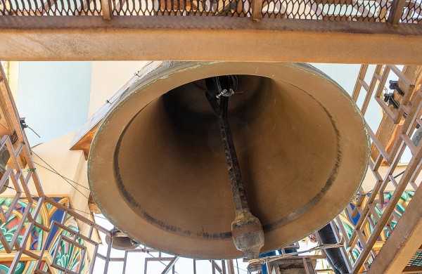 «Колокол против коронавируса»: В храмах Сочи на Пасху трезвонили «во вся» «Колокол против коронавируса»: В храмах Сочи на Пасху трезвонили «во вся»