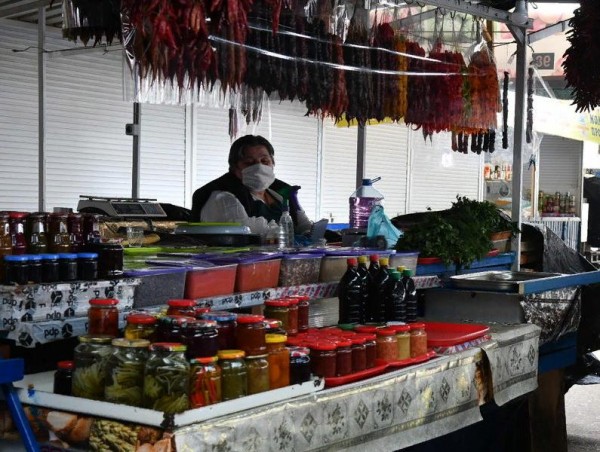 На закрытом Сенном рынке Краснодара открылась продуктовая ярмарка На закрытом Сенном рынке Краснодара открылась продуктовая ярмарка