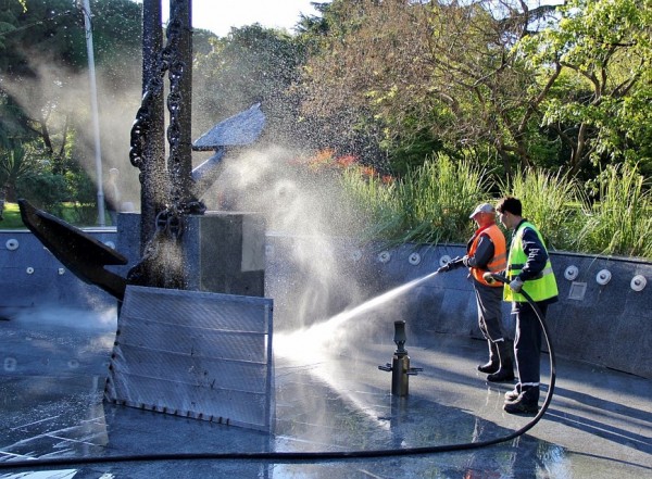 «Подняли со дна моря»: В Сочи восстановили работу фонтана из якорей затонувших кораблей «Подняли со дна моря»: В Сочи восстановили работу фонтана из якорей затонувших кораблей