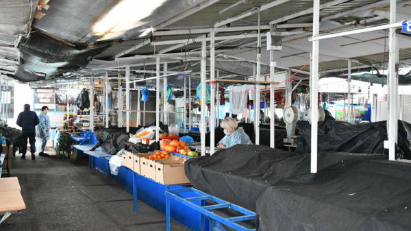 На Сенном рынке Краснодара заработала продуктовая ярмарка На Сенном рынке Краснодара заработала продуктовая ярмарка