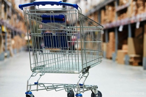 Мошенничество в магазине на Уральской