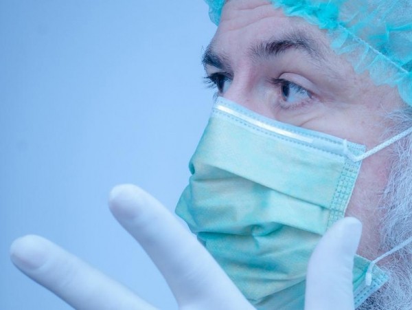 Инфекционисты объяснили скачки числа заболевших коронавирусом в России