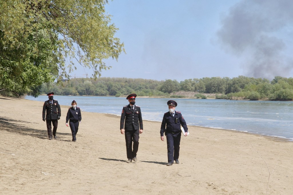 Субботний патруль: в Краснодаре мобильные группы выписали штрафы отдыхавшим на берегах водоёмов