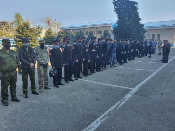 Субботний патруль: в Краснодаре мобильные группы выписали штрафы отдыхавшим на берегах водоёмов