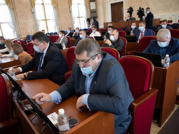 Депутаты ЗСК Кубани проголосовали за принятие срочных мер по поддержке экономики края