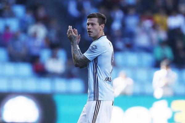 
            Экс-футболист &laquo;Краснодара&raquo; Смолов нарушил карантин в Испании и вернулся в Россию                    