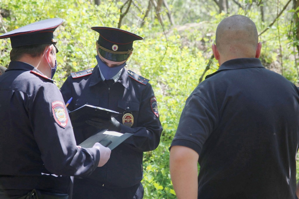 Субботний патруль: в Краснодаре мобильные группы выписали штрафы отдыхавшим на берегах водоёмов