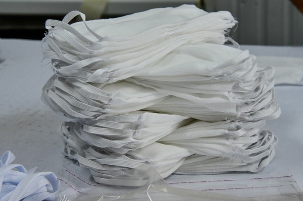 
            Швеи меняют профиль. В Славянском районе начали производство защитных повязок                    