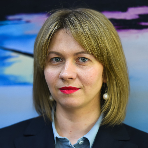 &laquo;Твердое мыло не уберет вирус из линий жизни&raquo;. Репортаж с краснодарского производства антисептиков