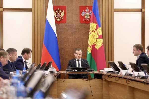 В Краснодарском крае во время карантина работает около 2500 пищевых и перерабатывающих предприятий
В Краснодарском крае во время карантина работает около 2500 пищевых и перерабатывающих предприятий