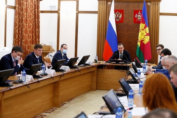 В Краснодарском крае за несоблюдение санитарных норм во время пандемии коронавируса будут закрывать предприятия
В Краснодарском крае за несоблюдение санитарных норм во время пандемии коронавируса будут закрывать предприятия