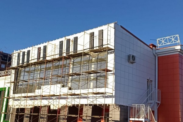 В Лабинске для детской школы искусств переоборудуют здание бывшего ДК
В Лабинске для детской школы искусств переоборудуют здание бывшего ДК