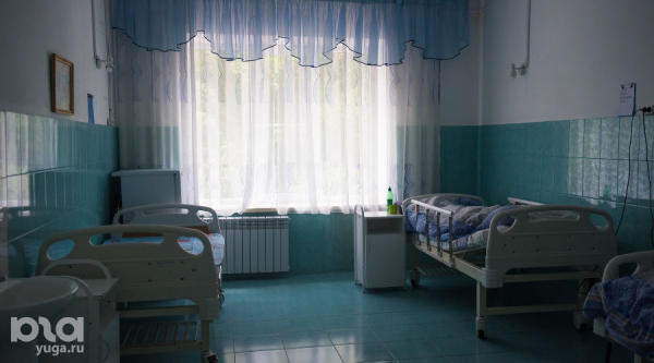 В Сочи принудительно госпитализировали семью, чей первый тест на коронавирус оказался положительным В Сочи принудительно госпитализировали семью, чей первый тест на коронавирус оказался положительным