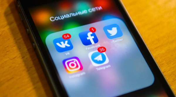 Жителей Чечни заставили извиниться за критику властей в соцсетях