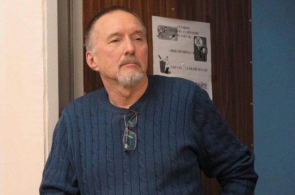 Вышки 5G, чипы Билла Гейтса. Психолог о теориях заговоров и их популярности Вышки 5G, чипы Билла Гейтса. Психолог о теориях заговоров и их популярности