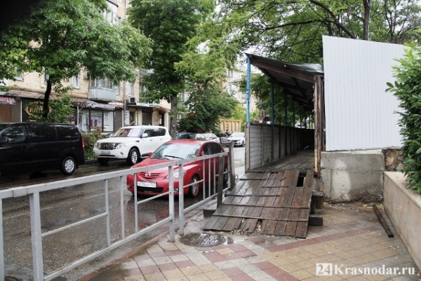 Сделать пешеходную зону на Хакурате