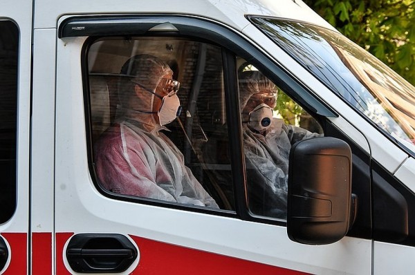 Коронавирус в Краснодаре, последние новости на 17 мая 2020: 14 медикам скорой помощи в Армавире пересчитают доплаты "за вредность"