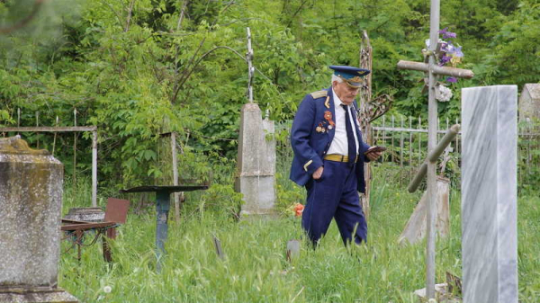 В честь Дня Победы в Краснодаре возложили венки и цветы к мемориалу «Вечный огонь» В честь Дня Победы в Краснодаре возложили венки и цветы к мемориалу «Вечный огонь»
