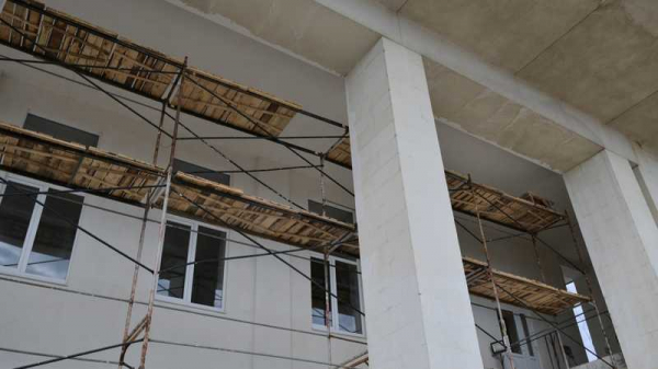 Самому крупному Дворцу культуры в пригороде Краснодара впервые со дня постройки обновляют фасад Самому крупному Дворцу культуры в пригороде Краснодара впервые со дня постройки обновляют фасад