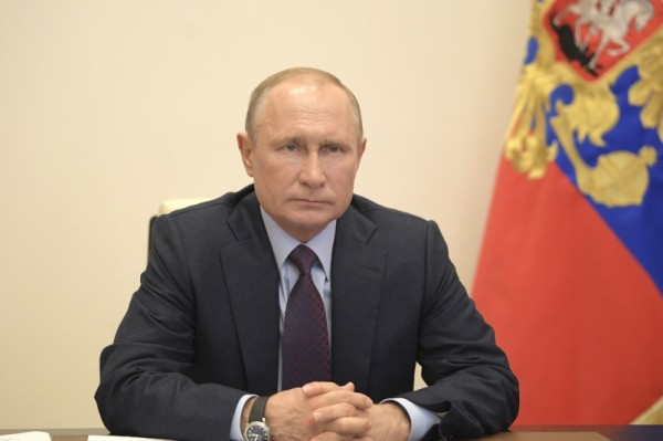 С 12 мая единый период нерабочих дней заканчивается - Путин