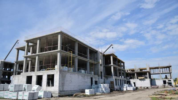 Первая школа для Новознаменского жилого района Краснодара готова на 25% Первая школа для Новознаменского жилого района Краснодара готова на 25%