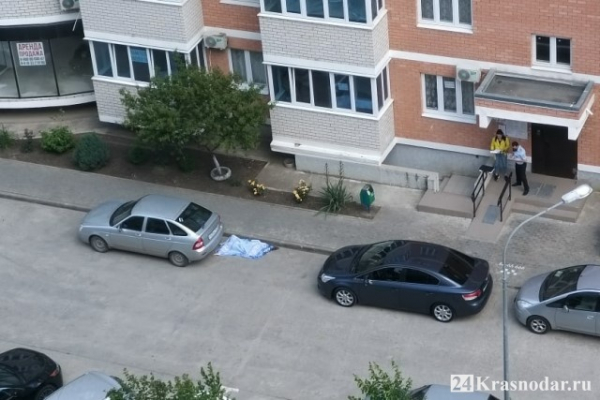 Выпала с 10 этажа