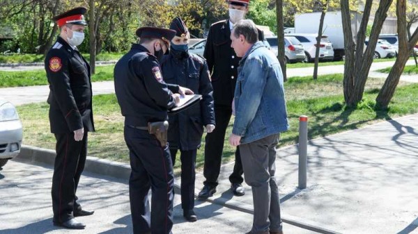 12 мая Краснодар патрулируют 597 участников мобильных отрядов самоконтроля 12 мая Краснодар патрулируют 597 участников мобильных отрядов самоконтроля