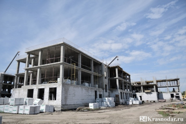 Первая школа в Новознаменском