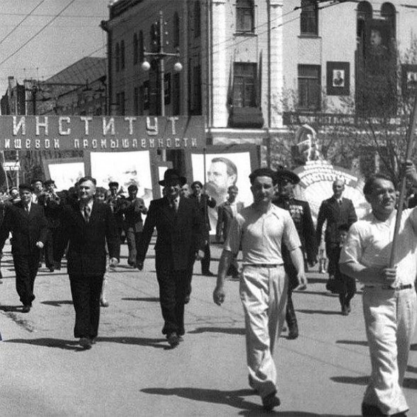 Как праздновали Первомай на Кубани в прошлом веке: архивные фото Как праздновали Первомай на Кубани в прошлом веке: архивные фото