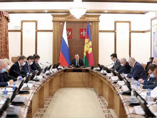 Пострадавшим от коронавируса предприятиям Кубани вдвое снизили налоги Пострадавшим от коронавируса предприятиям Кубани вдвое снизили налоги