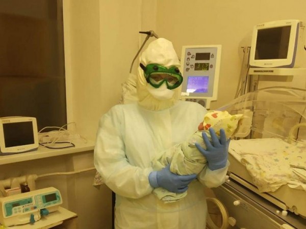 На Кубани женщина с коронавирусом родила девочку