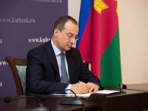 Спикер ЗСК принял участие в заседании рабочей группы по изменениям в Конституцию Спикер ЗСК принял участие в заседании рабочей группы по изменениям в Конституцию