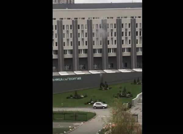 Пять пациентов на ИВЛ погибли при пожаре больницы в Петербурге