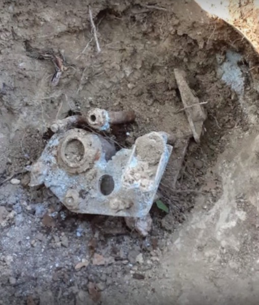 Поисковики разыскивают родственников пилота, найденного под Новороссийском Поисковики разыскивают родственников пилота, найденного под Новороссийском