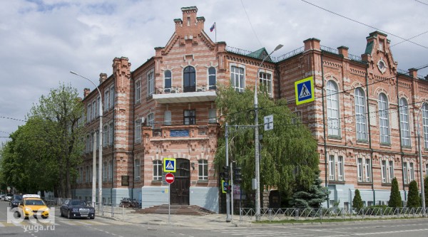 Петля времени. Улицы Краснодара во время войны и в 2020 году Петля времени. Улицы Краснодара во время войны и в 2020 году