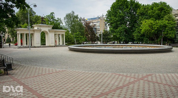 Петля времени. Улицы Краснодара во время войны и в 2020 году Петля времени. Улицы Краснодара во время войны и в 2020 году