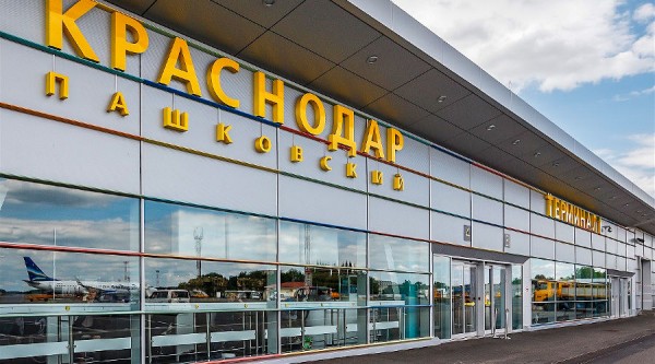 В аэропорт Краснодара сообщили о минировании самолетов