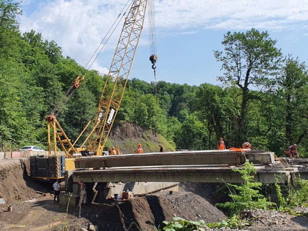 На Шаумянском перевале в Туапсинском районе продолжается масштабная стройка